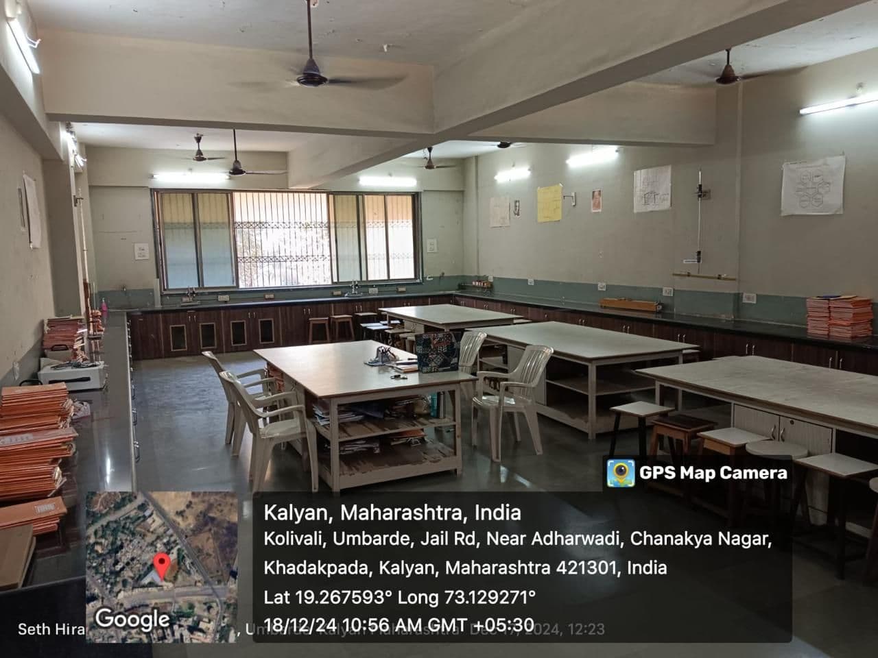 Physics laboratory at Seth Hirachand Mutha College