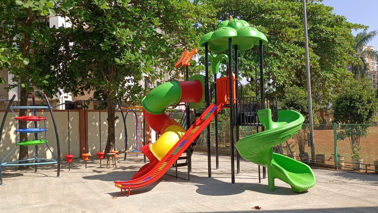 Outdoor play area at Seth Hirachand Mutha School — photo 3