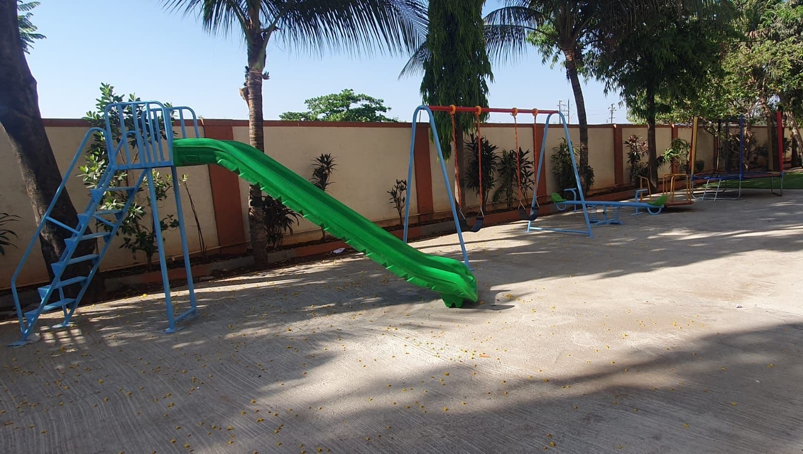 Outdoor play area at Seth Hirachand Mutha School — photo 4